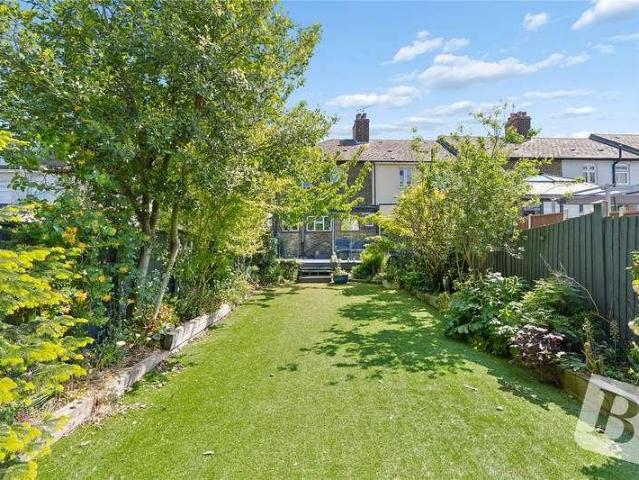 House for sale in Hornchurch, Greater London