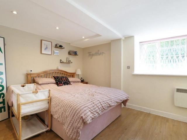 House for sale in Camberwell, Greater London