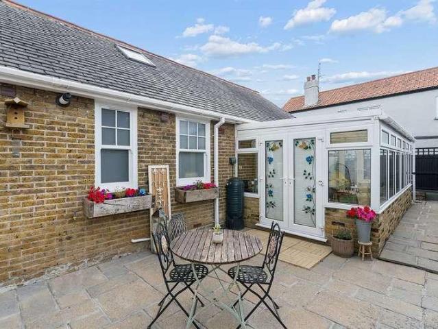 House for sale in South Tankerton, The Bridge