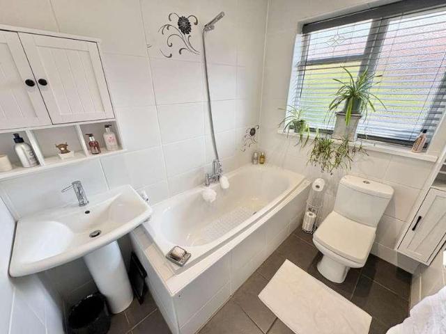 House for sale in Crook