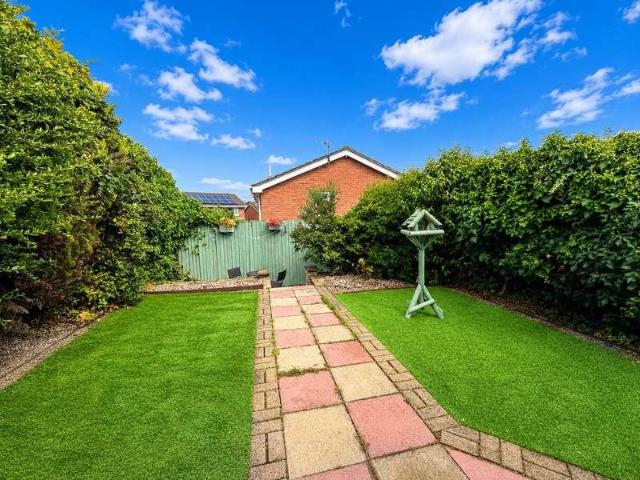 House for sale in Stourbridge, West Midlands