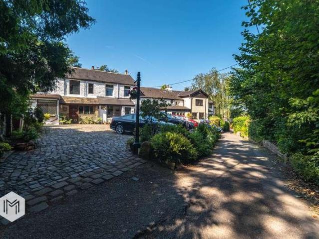 House for sale in Bradshaw, Lee Bank