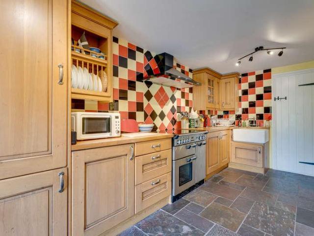 House for sale in Chipping Hill, Essex