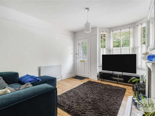 House for sale in Horsell, Woking