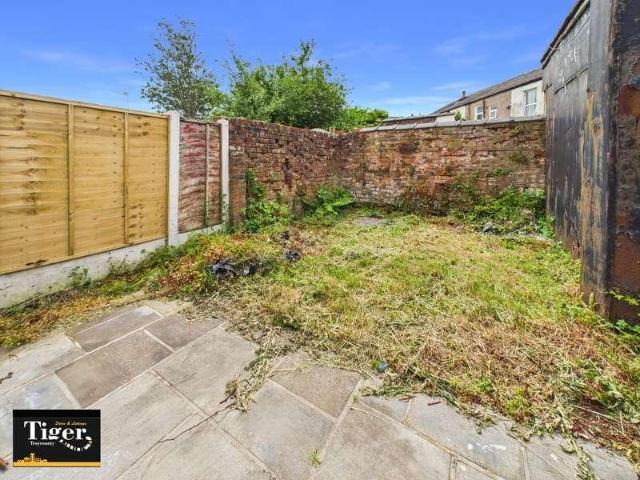 House for sale in Medlar-with-Wesham, Wesham