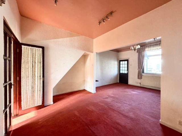 House for sale in Denton's Green, St Helens