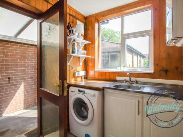 House for sale in Cheylesmore, West Midlands