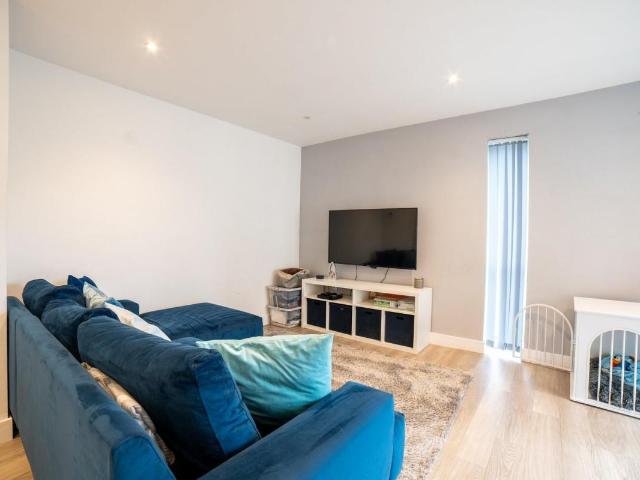 House for sale in Aston Cross, Pamington
