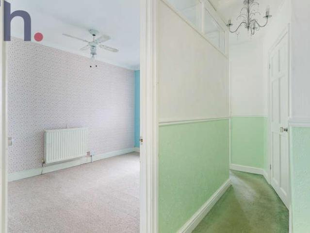 House for sale in Oakfield, Ryde