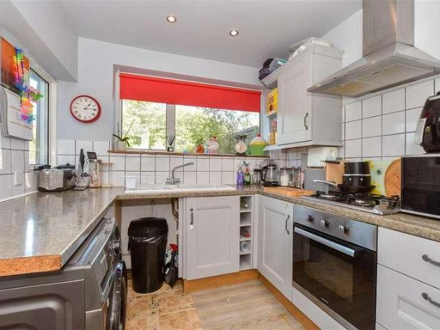 House for sale in Tower Hamlets, Ash