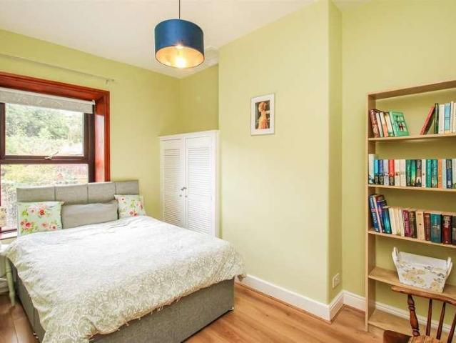 House for sale in Thornhill Lees