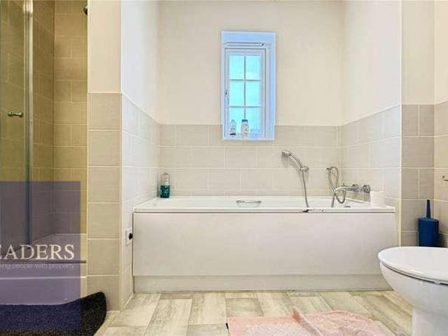 House for sale in Chipping Hill, Essex