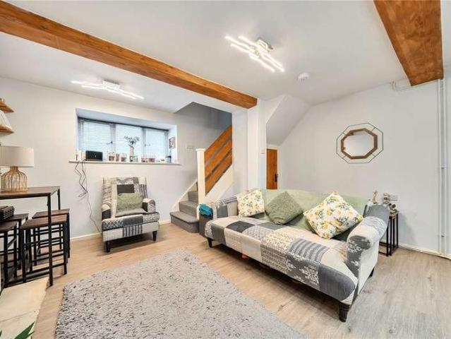 House for sale in Bronybuckley, Welshpool