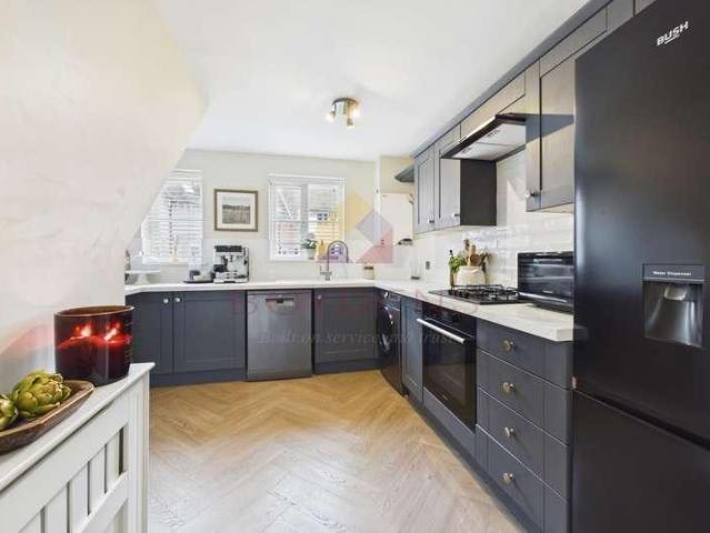House for sale in Chipping Hill, Essex