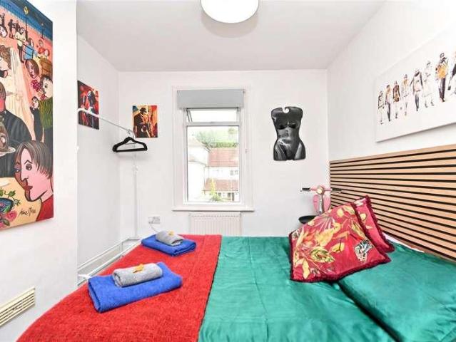 House for sale in Roselands, Eastbourne