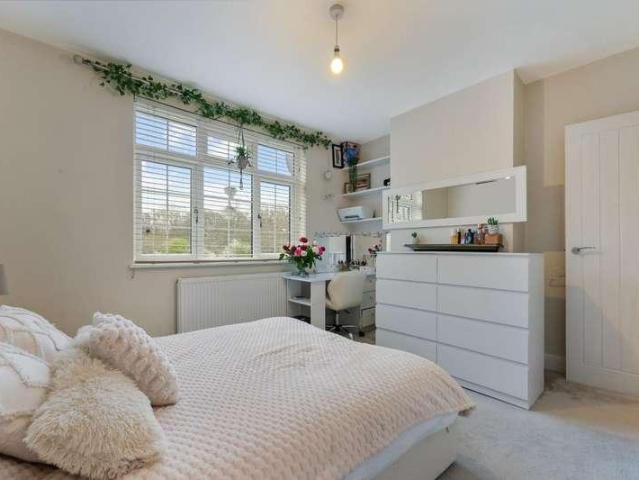 House for sale in The Wells, Surrey
