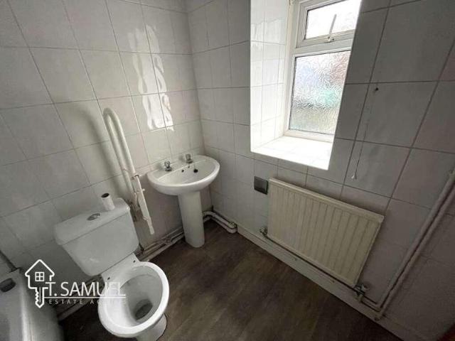 House for sale in Mountain Ash East, Ynysboeth