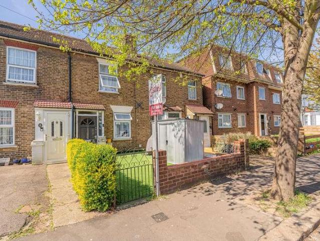 House for sale in Freezywater, Greater London