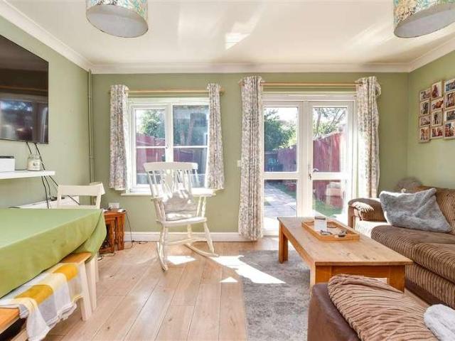 House for sale in Bognor Regis, Arun