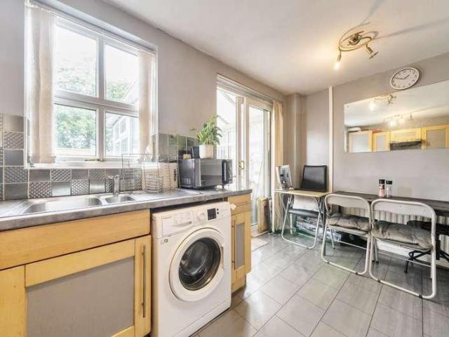 House for sale in Georgia, Greater Manchester