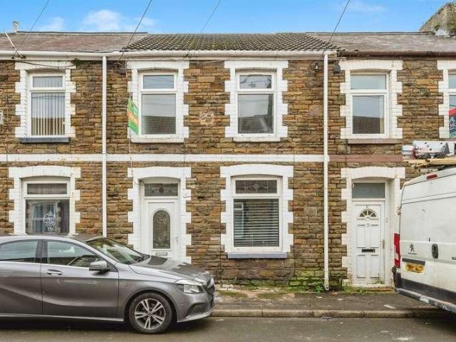 House for sale in Cimla, Neath