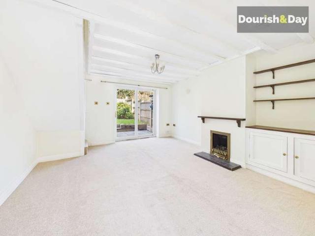 House for sale in Chorlton Lane, Cheshire