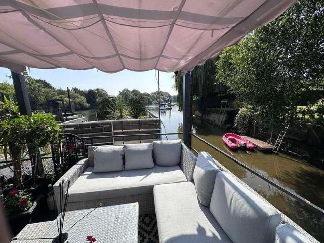 House for sale in Strawberry Hill, Greater London
