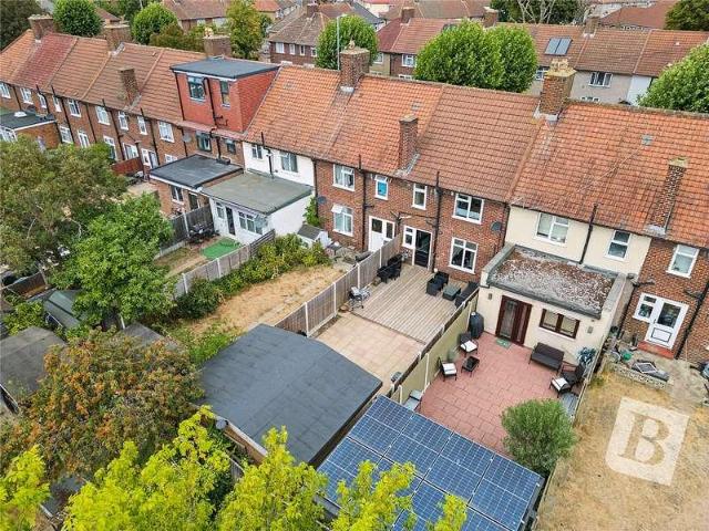 House for sale in Dagenham, Greater London