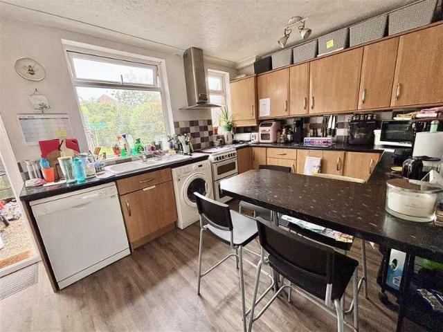 House for sale in Creekmoor, Poole