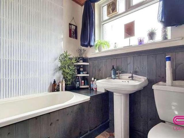 House for sale in Montcliffe, Lee Bank