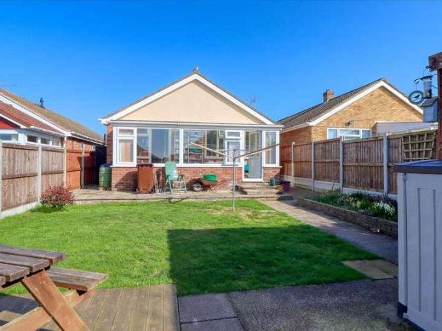 House for sale in Holland-on-Sea, Dale Hill
