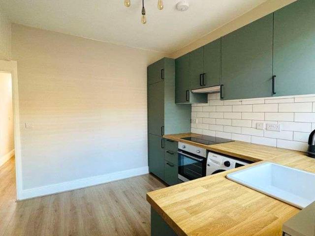 House for sale in High Field, York