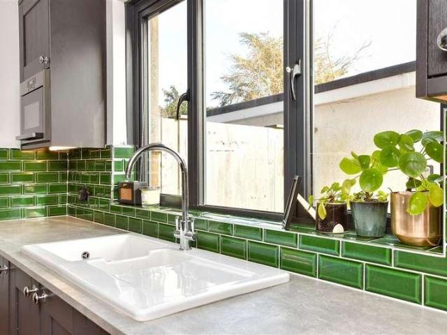 House for sale in Plumpton Green, Iford
