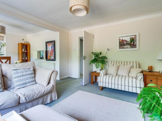 House for sale in Lunnon, Buckinghamshire