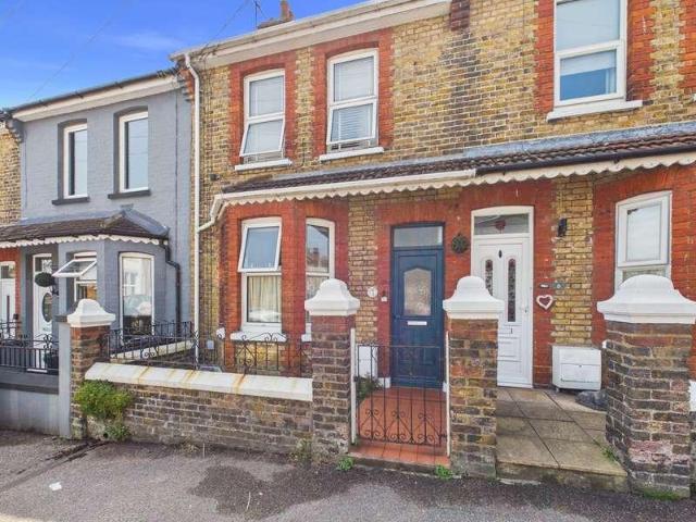 House for sale in East Cliff, Acol