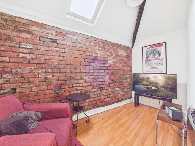 House for sale in Frizinghall, West Yorkshire