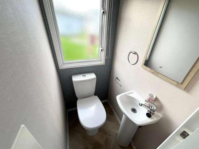 House for sale in Three Beaches, Livermead