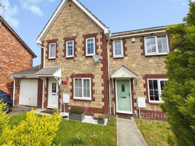House for sale in Coedkernew, Wales