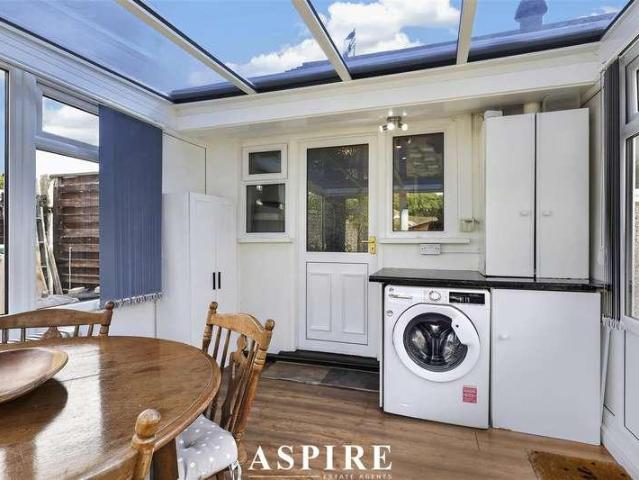 House for sale in Thundersley, Essex