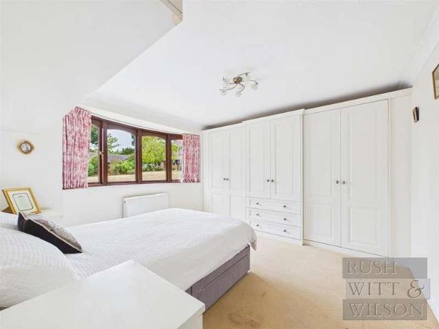 House for sale in Sandown Park, Kent