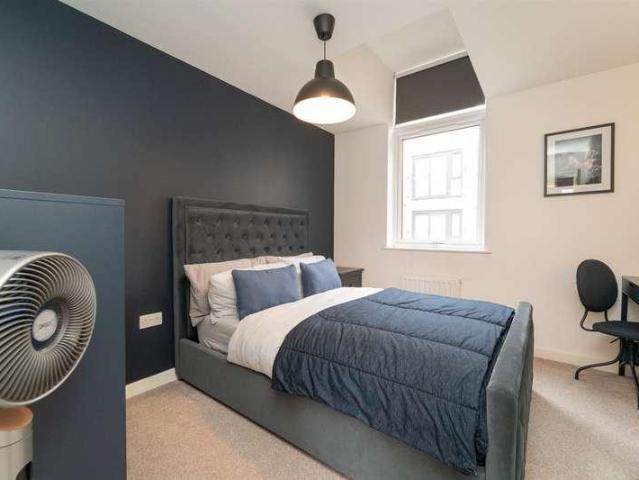 House for sale in Gorse Hill, Trafford Park