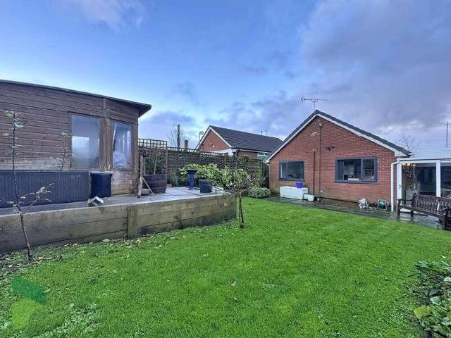 House for sale in Blacksnape, Darwen