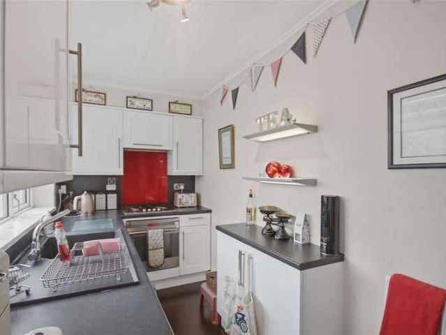 House for sale in Loundsley Green, East Midlands