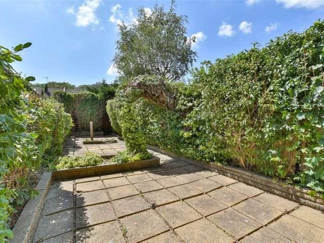 House for sale in London Borough of Croydon, Kenley