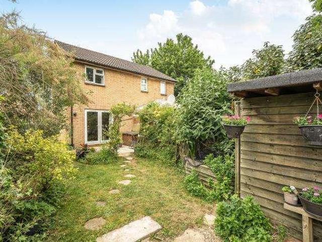 House for sale in Carterton, West Oxfordshire