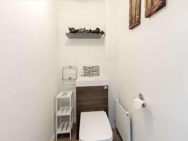 House for sale in Kelty, Scotland