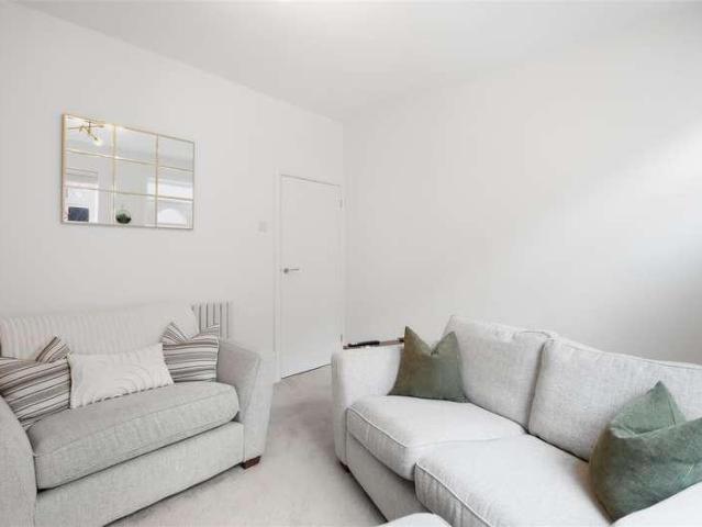 House for sale in Loundsley Green, East Midlands