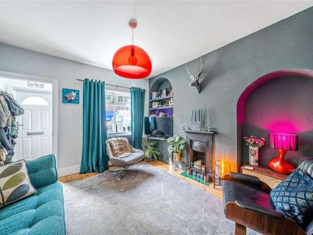 House for sale in Royal Borough of Kingston upon Thames, Greater London