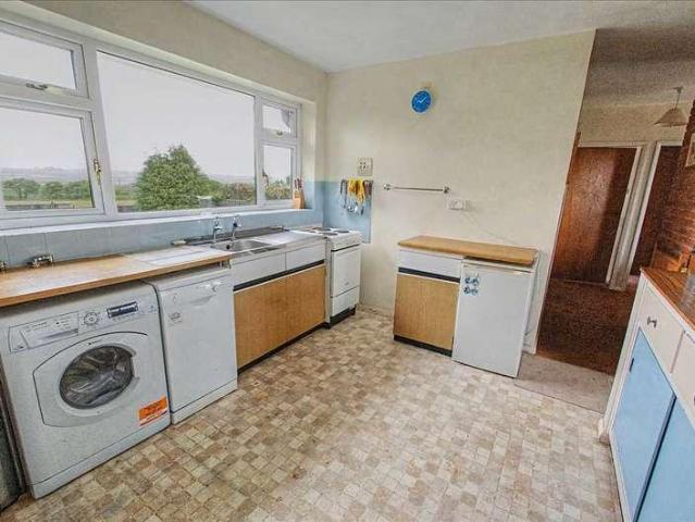 House for sale in Lamphey, East Trewent