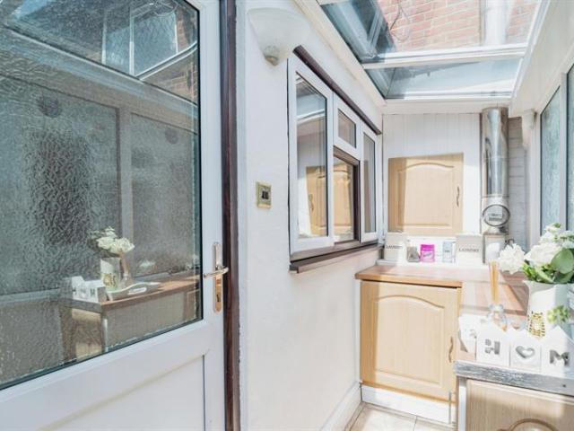 House for sale in Pot Kilns, Greater London